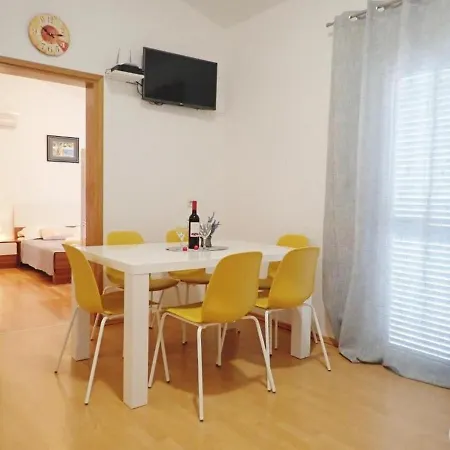 Apartment By The Sea Seline, Paklenica - 21208 Seline
