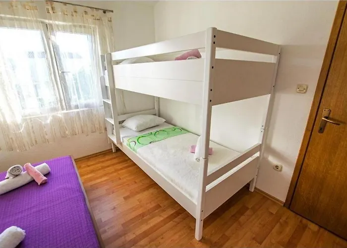 By The Sea Seline, Paklenica - 21208 * Селине